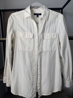 Banana Republic White Button-Down Shirt